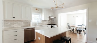 Renovated 3BR home across from Williamsburg Winery with great outdoor space!