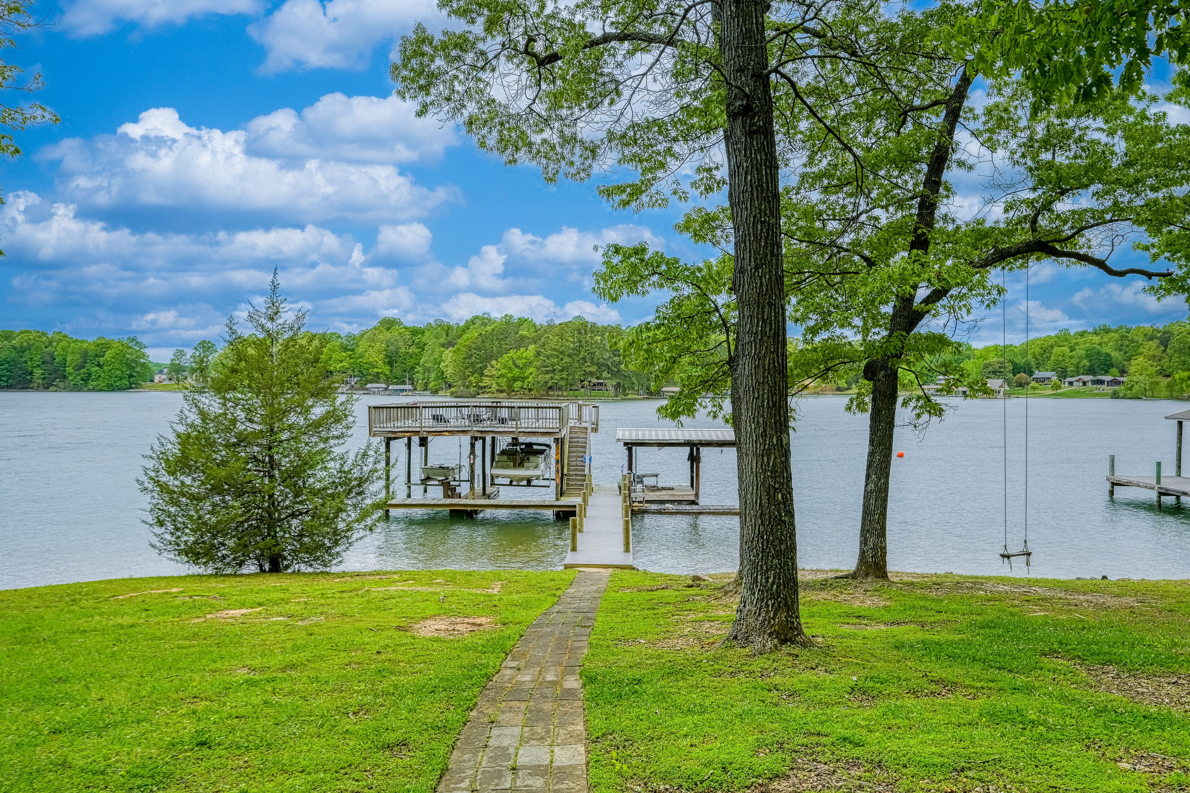 The Anchor- Lakefront home with oversized dock, kayaks, & firepit - dog-friendly