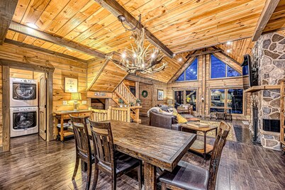 Cabin on the Cove - Luxe lakefront cabin on 5 acres with huge dock