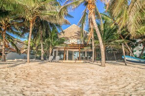 Property grounds - Beachfront home with private heated pool, jacuzzi, sauna, ocean views & AC (Tulum)