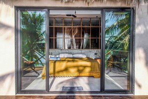 7 bedrooms, iron/ironing board, internet, bed sheets - Beachfront home with private heated pool, jacuzzi, sauna, ocean views & AC (Tulum)