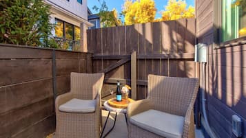 Studio (4 Bedrooms) | Property amenity