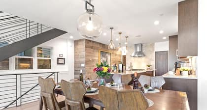 Empire 4 Bedrooms PEA-1009 by KBM