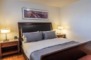 1 Schlafzimmer, Schreibtisch, Bügeleisen/Bügelbrett, WLAN