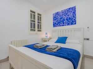 2 chambres, fer et planche à repasser, accès Internet, draps fournis