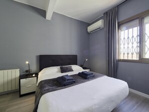 4 Schlafzimmer, Bügeleisen/Bügelbrett, Internetzugang, Bettwäsche