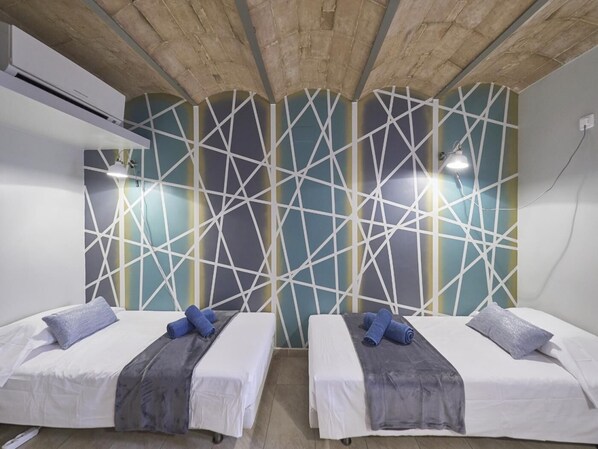 2 chambres, fer et planche à repasser, accès Internet, draps fournis