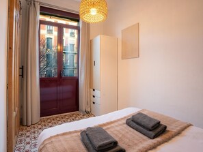 2 Schlafzimmer, Bügeleisen/Bügelbrett, Internetzugang, Bettwäsche