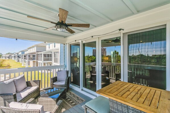 Unclassified image, 1 of 50, button