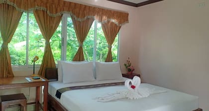 Capital O 75415 Nanthachart Riverview Resort