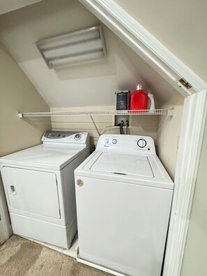 Interior - Historic Downtown Extended Stay - NYC Access - Rutgers - Middlesex County (South Plainfield)