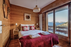 3 bedrooms, WiFi, bed sheets