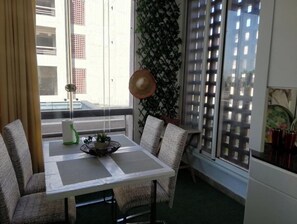 Dining - Beautiful apartment in a residence with 3 swimming pools (Marrakech)