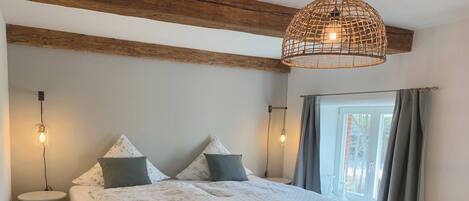 2 soverom, strykejern/-brett, reiseseng for barn og wi-fi (inkludert)