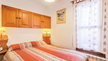 1 bedroom, iron/ironing board, travel crib