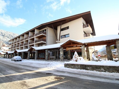 Cozy Studio for 4 in Village Center, Near Ski Lifts, Shops, and Amenities