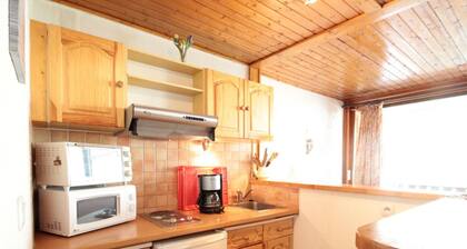 Studio fĂŒr 4 Pers. im Dorfzentrum, 450m von Liften, Balkon, Haustiere erlaubt