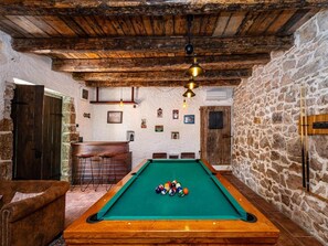 Villa (Four Bedroom Villa with Swimming Pool) | Billards