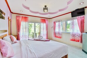 Superior Garden View | Desk, free WiFi, bed sheets