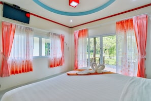 Superior Pool View | Desk, free WiFi, bed sheets