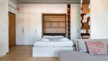 Bügeleisen/Bügelbrett, WLAN, Bettwäsche