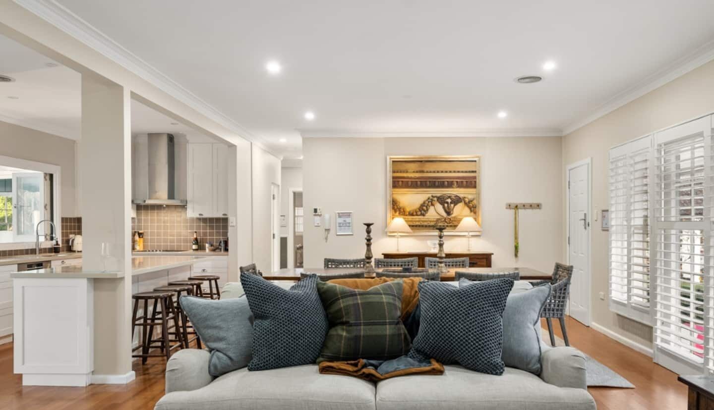 Smart TV, fireplace, offices