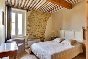 5 Schlafzimmer, Bügeleisen/Bügelbrett, WLAN, Bettwäsche