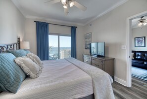 2 室のベッドルーム、WiFi (無料)、ベッドシーツ