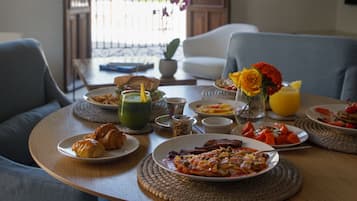 Egyptian cotton sheets, premium bedding, free minibar, in-room safe