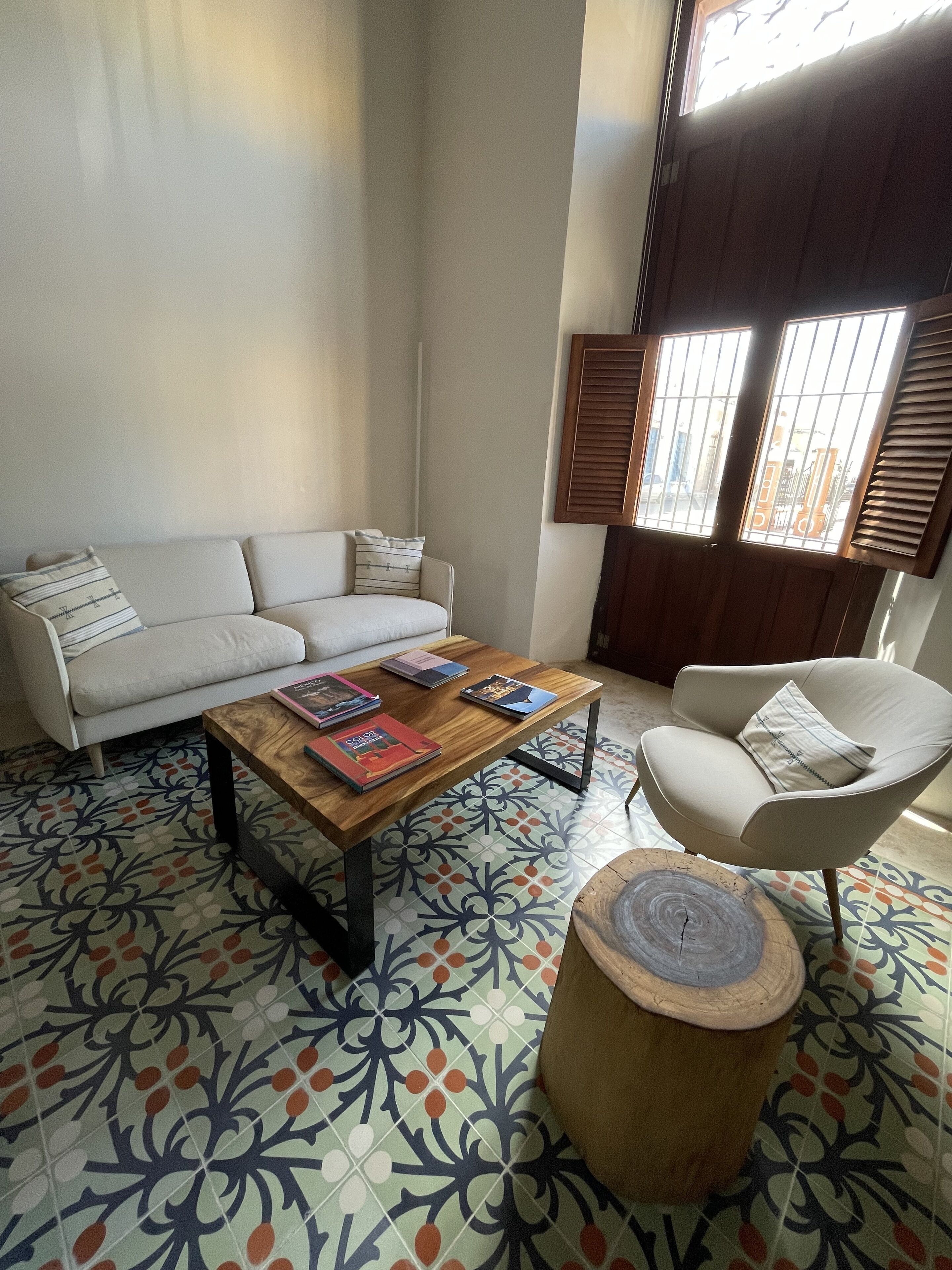 Suite estudio superior, 2 camas Queen size, vista al parque | Sábanas de algodón egipcio y ropa de cama de alta calidad 