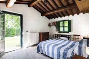 1 bedroom, laptop workspace, free WiFi, bed sheets