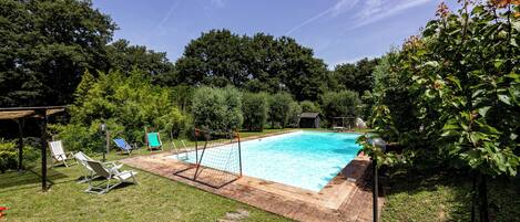 Außenpool (je nach Saison geöffnet)