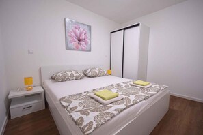 3 bedrooms, WiFi - Holiday apartment with 3 bedrooms (Bogovići)