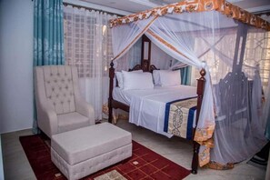 2 Schlafzimmer, Schreibtisch, Bügeleisen/Bügelbrett, WLAN