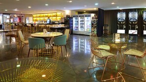 Game room - Chuncheon Eston Hotel (Chuncheon)