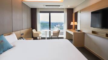 Premier Double Room | Individually decorated, individually furnished, free WiFi, bed sheets