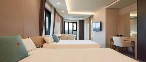 Royal Family Suite | Individually decorated, individually furnished, free WiFi, bed sheets