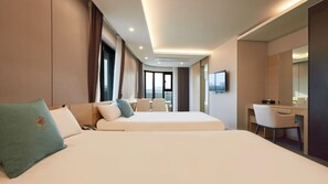 Chambre Royale (Family Suite) | Décoration personnalisée, ameublement personnalisé, Wi-Fi gratuit