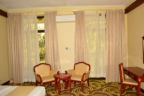 Deluxe Double Room | Memory foam beds, individually decorated, desk, laptop workspace - Morena Hotel Dodoma (Dodoma)