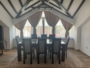 Dining - KingTop @Iarca Inn (București)