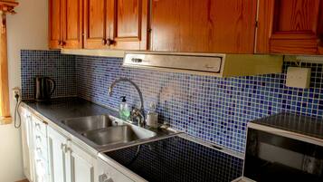 Casa de campo | Cozinha privada | Geladeira, micro-ondas, fogĂŁo, cooktop