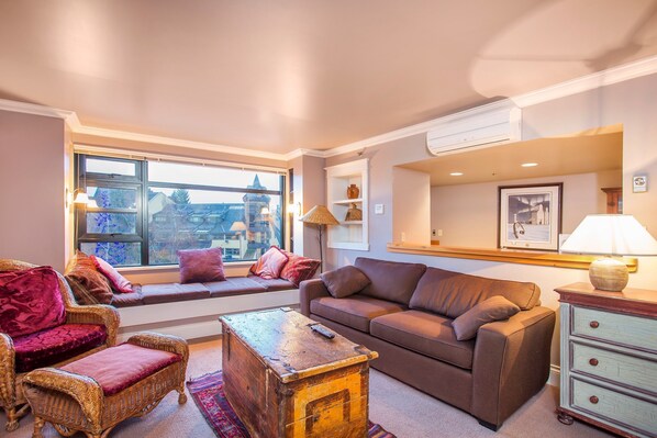 TV, fireplace, DVD player