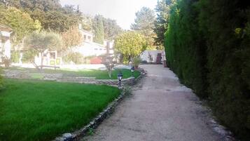 Enceinte de lâhĂ©bergement