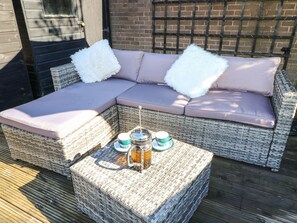 Cottage | Balcony - Olive Tree Cottage (Holmfirth)