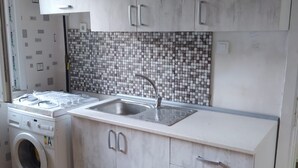 Private kitchen - Beyoğlu Flat 1 (Istanbul)
