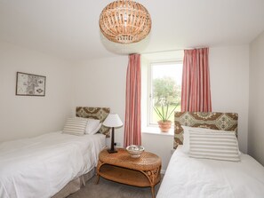 5 bedrooms, individually decorated, individually furnished, free WiFi