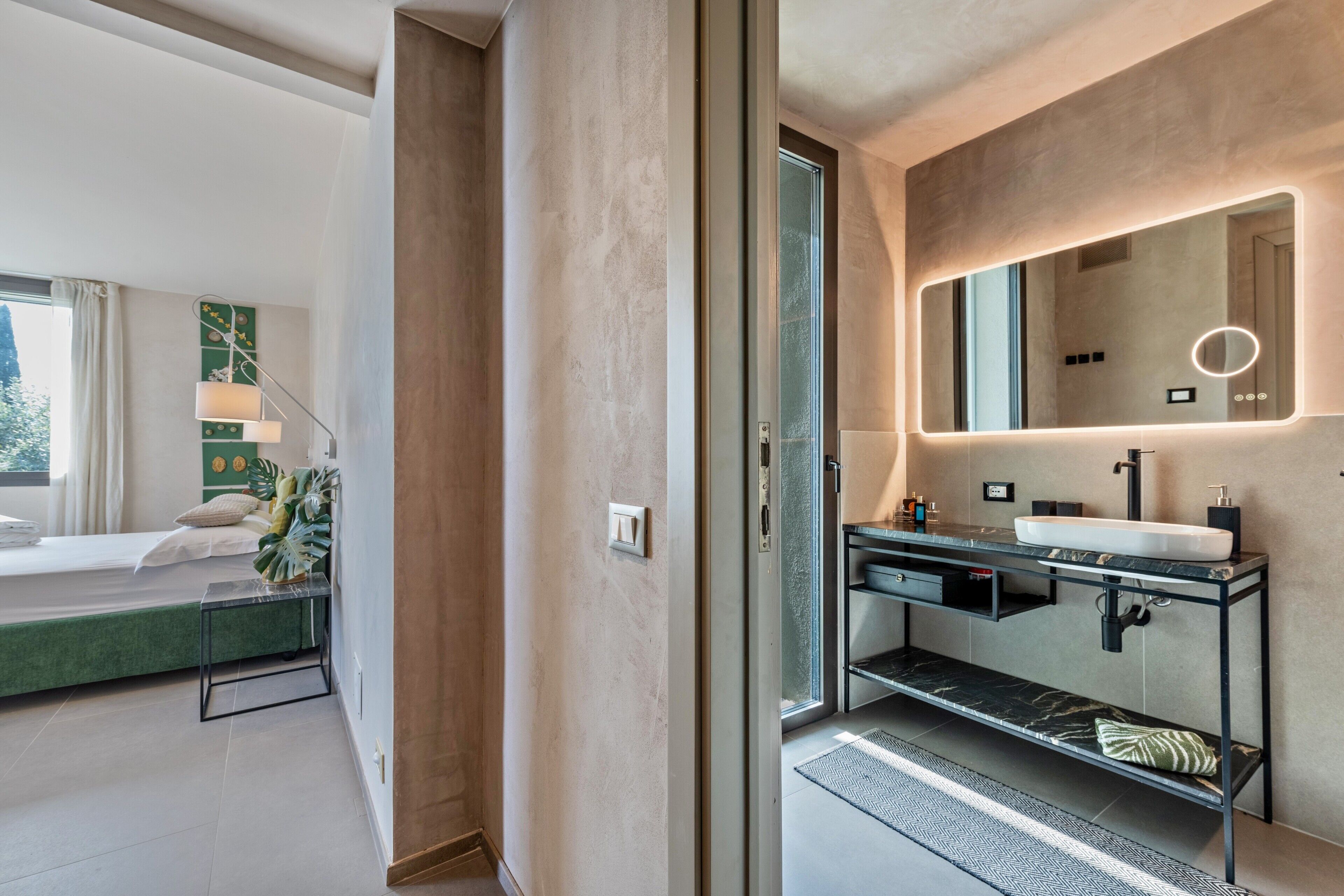 3 slaapkamers, een strijkplank/strijkijzer, gratis wifi, beddengoed