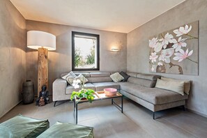 Fernseher, Stereoanlage