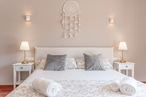 4 Schlafzimmer, Bügeleisen/Bügelbrett, kostenloses WLAN, Bettwäsche