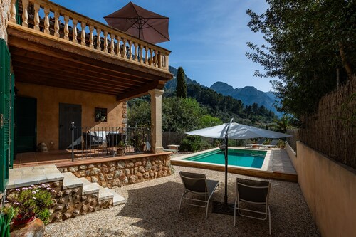 Ferienhaus 'Can Bordoy' mit Bergblick, Pool, Garten und Terrasse